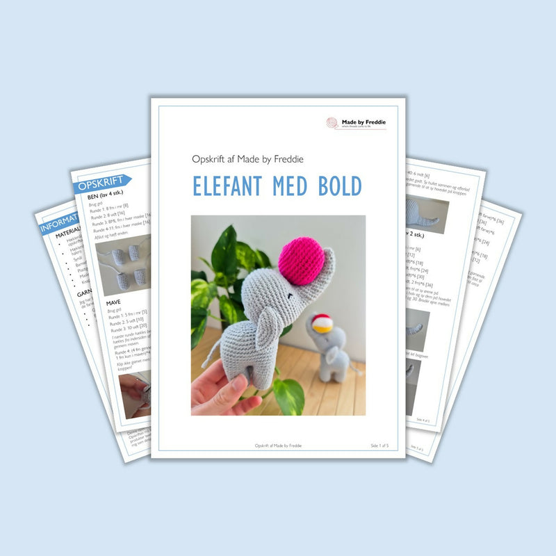 Elefant med bold