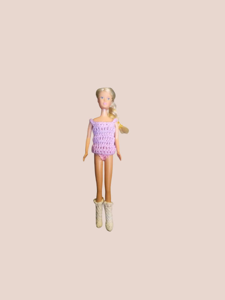 Under tøj til Barbie