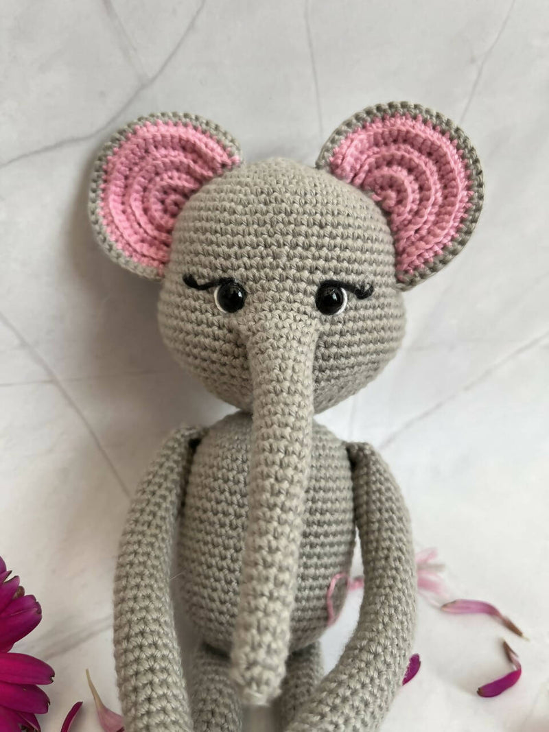 Ellen Elefant